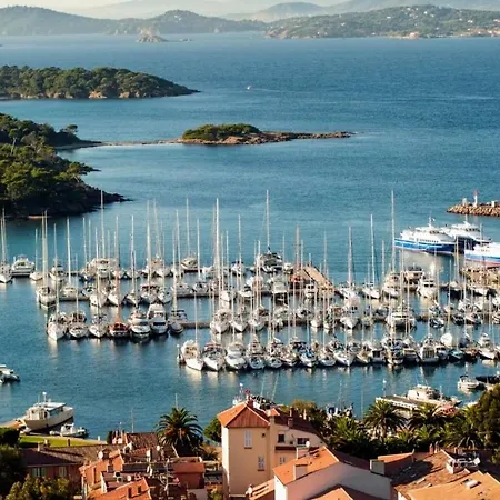 アパート De Villa, Terrasse, Barbecue, Velos ラ・ギャルド